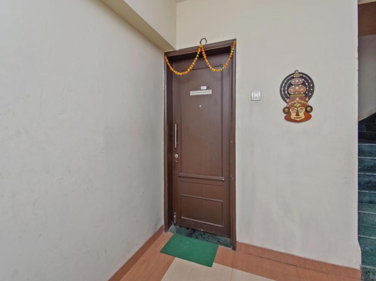 Np Hospitality Magarpatta City Hotel Pune Eksteriør billede